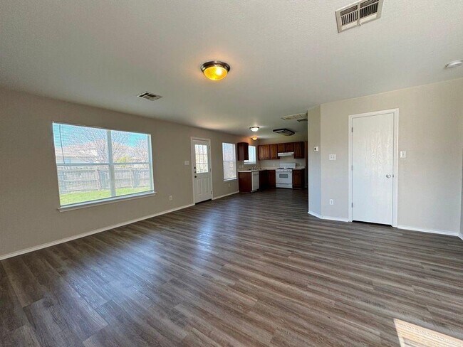 Building Photo - 119 Peppergrass Cove