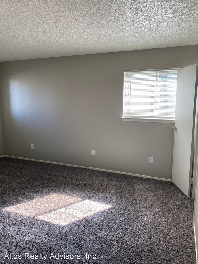 Building Photo - 2 br, 2 bath House - 2365 E Geddes Ave #O-22