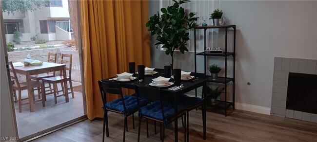 Building Photo - 5045 Spencer St