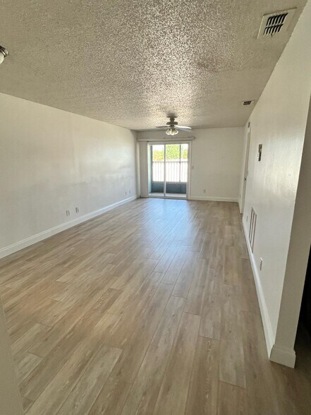 Building Photo - 39132 Co Rd 54