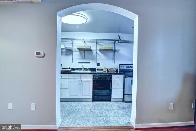 Building Photo - 2015 Key Blvd