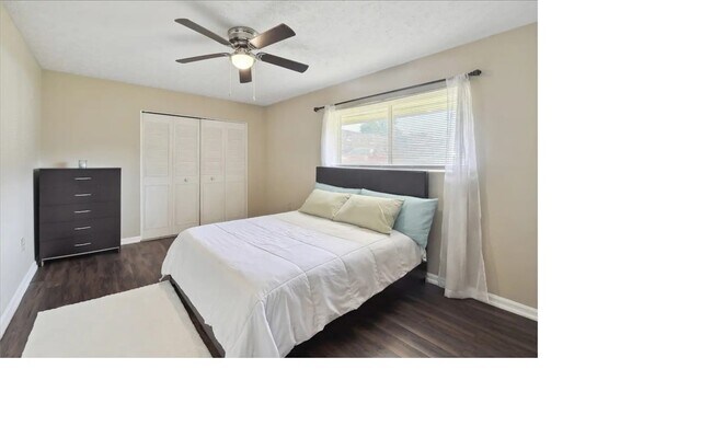 Building Photo - 144 Scandia Cir