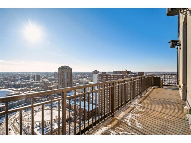 Building Photo - 201 S 11th St