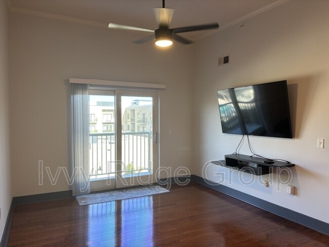 Building Photo - 721 Gov Morrison St