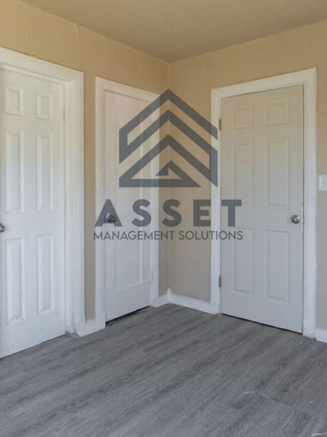 Building Photo - 4 Bedroom Available for Lease & Rent to Own!