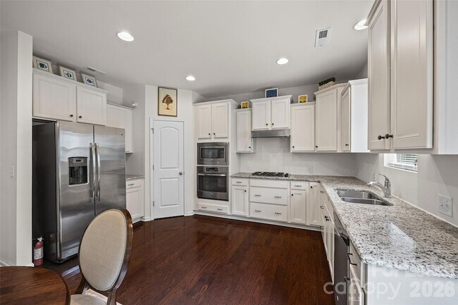 Building Photo - 409 Elizabeth Valley Ln