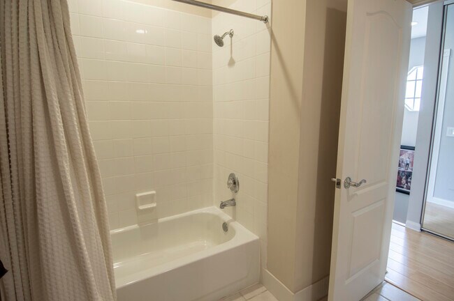 Building Photo - 504 Capistrano Dr
