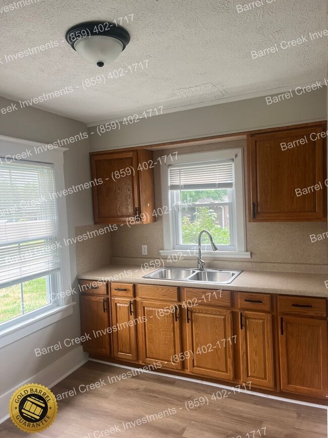 Building Photo - 3-bed 1-Bath House + Unfinished Basement