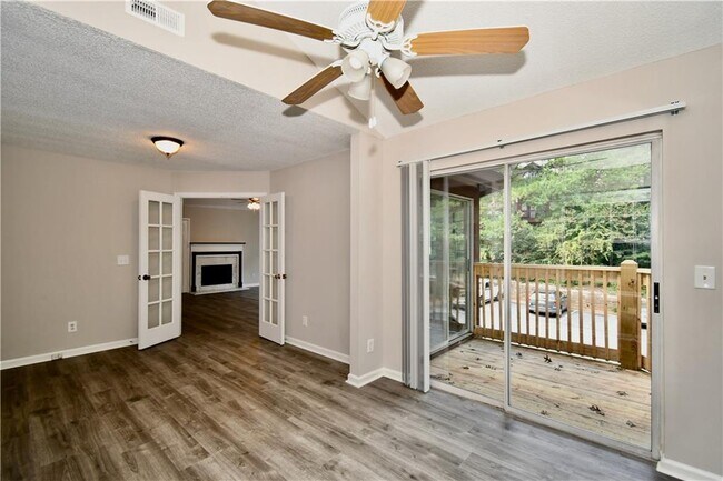 Building Photo - 1101 Sandy Ln Dr