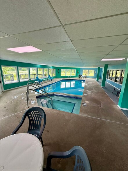 Interior Photo - River Park Terrace