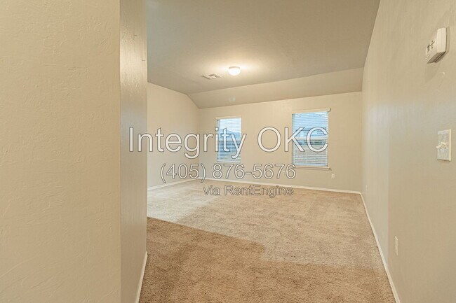 Building Photo - 13233 Bridgewater Dr