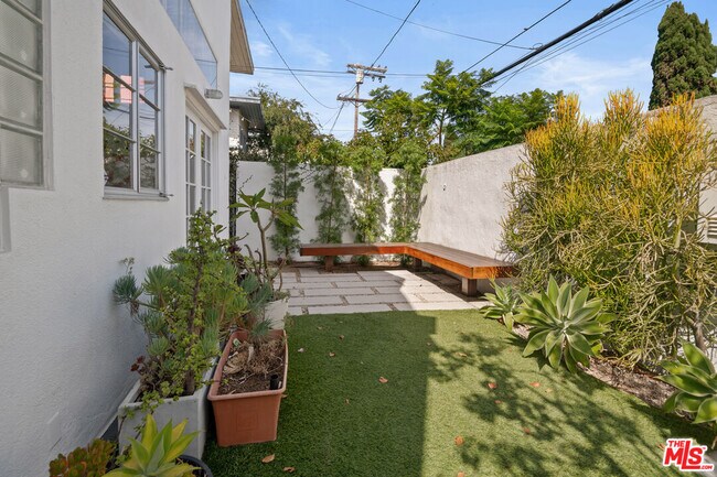 Building Photo - 229 San Juan Ave