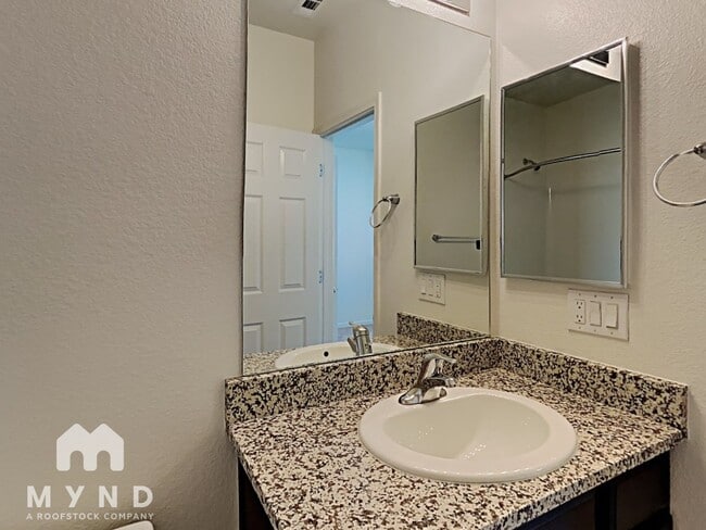 Building Photo - 2988 Silver River Ln