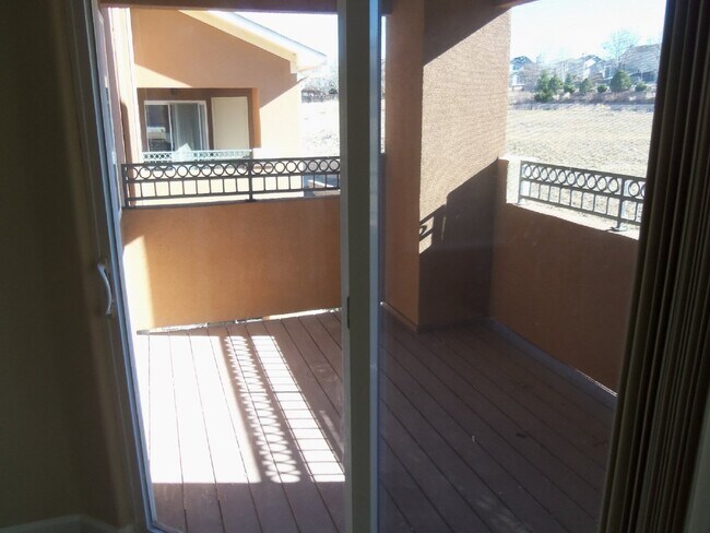 Building Photo - (46CO#203) Highlands Ranch Condo - 3 Bedro...