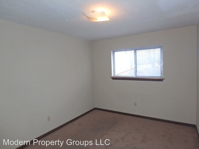 Building Photo - 2707 Quail Dr