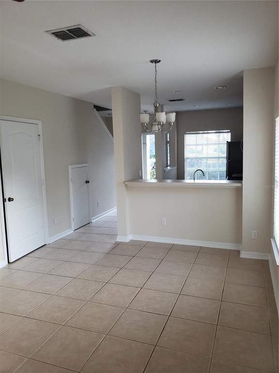 Building Photo - 10325 Manderley Way