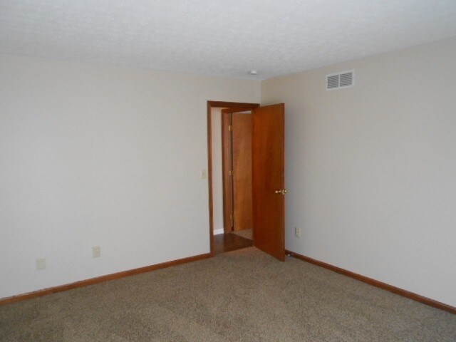 Building Photo - 12400 Bentwood Farms Dr