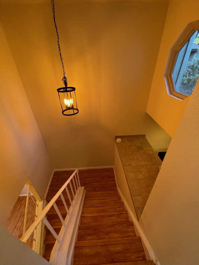 stairs, landing platform - 132 Luna Grande Cir