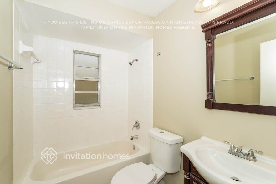 Building Photo - 1618 Crossridge Dr
