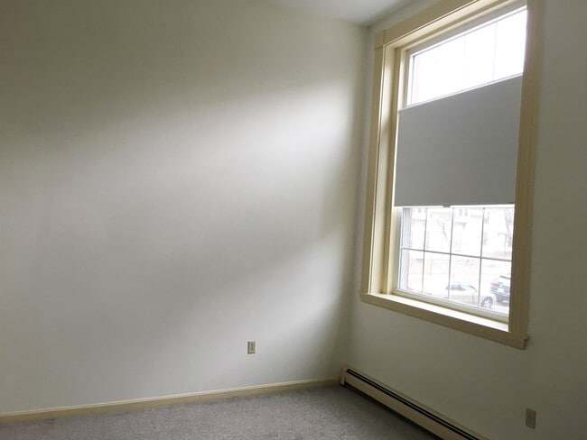 Building Photo - 521 Pine St