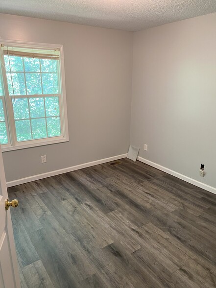 Building Photo - 1508 Brenner Ave