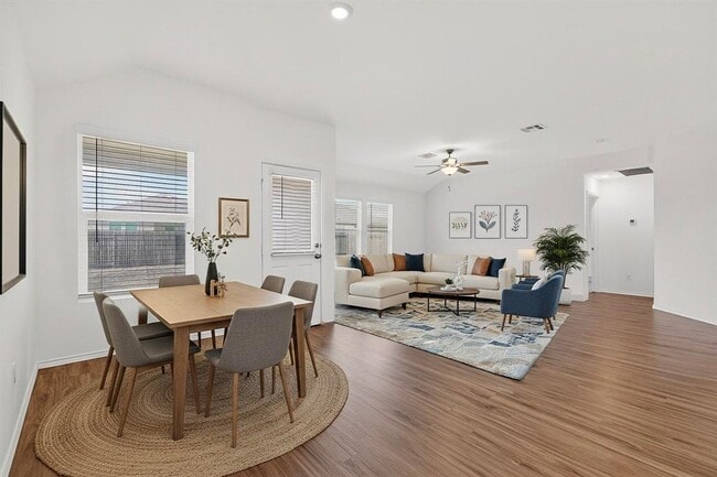 Building Photo - 107 Bear Oak St