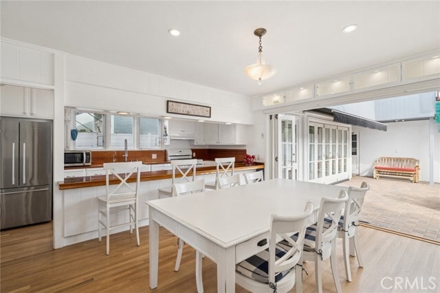 Building Photo - 200 Grand Canal