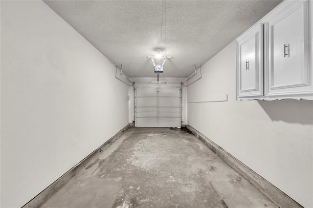 Building Photo - 3109 Lakeside Dr