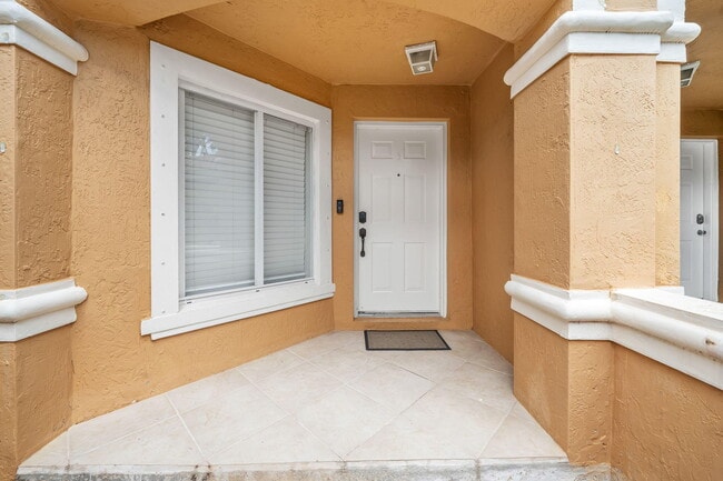 Building Photo - 3047 Waddell Ave