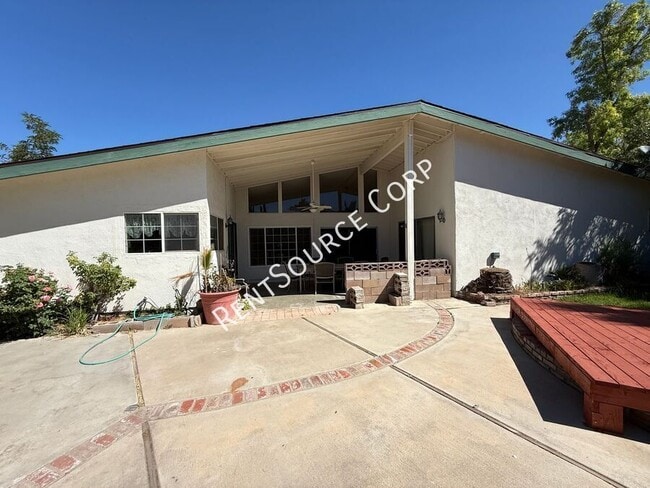 Building Photo - 2522 Marcella St