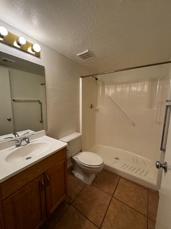 Building Photo - 12123 W Bell Rd