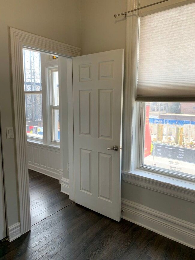 Building Photo - 1653 N Halsted St