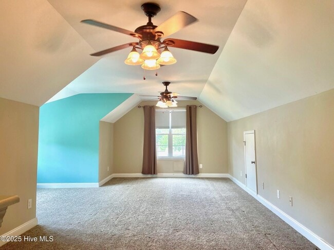 Building Photo - 116 Navy Blue Dr
