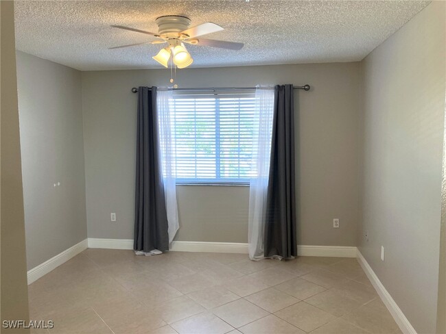 Building Photo - 1210 Wildwood Lakes Blvd