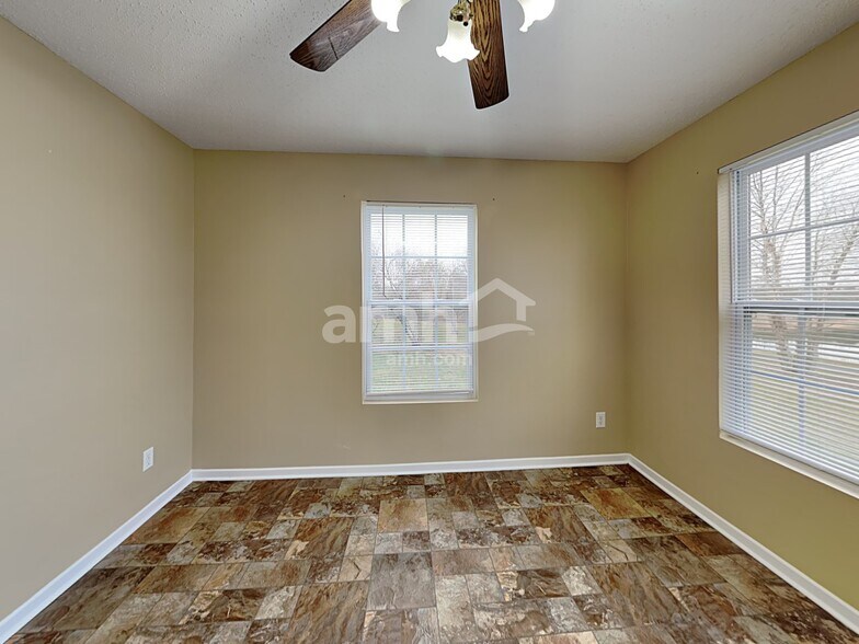 Building Photo - 6847 Tadpole Ct