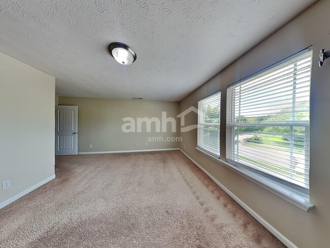 Building Photo - 7161 Lakeland Trails Blvd