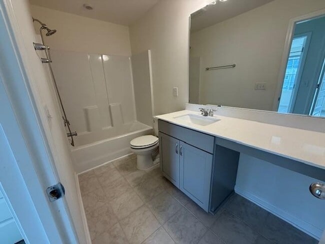 Building Photo - 1216 Grenshaw Dr