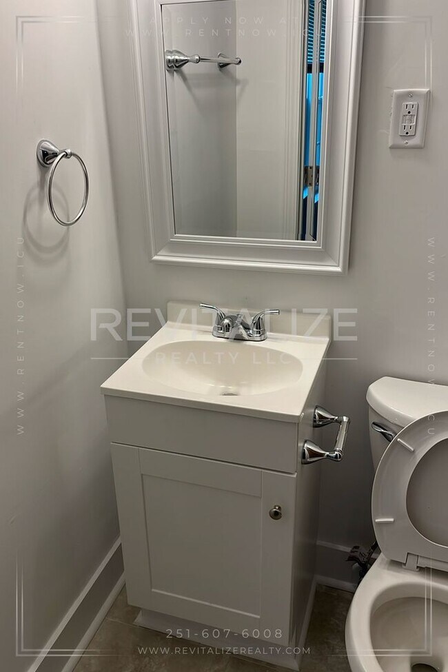 Building Photo - **Coming Soon** Beautiful Renovated 3 Bedr...