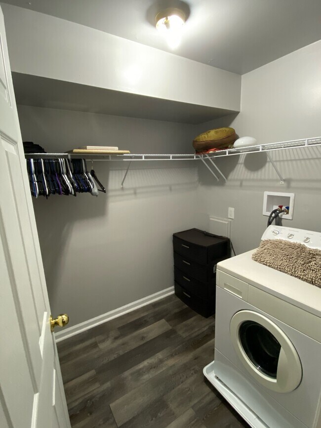 Closet /laundry room - 415 Baish Dr SE