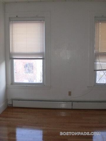 Building Photo - 35 Brookline St