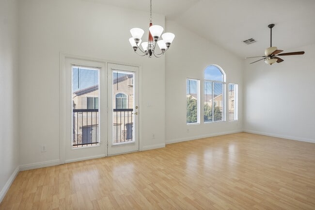 Building Photo - 3312 Speckle Summer Pl