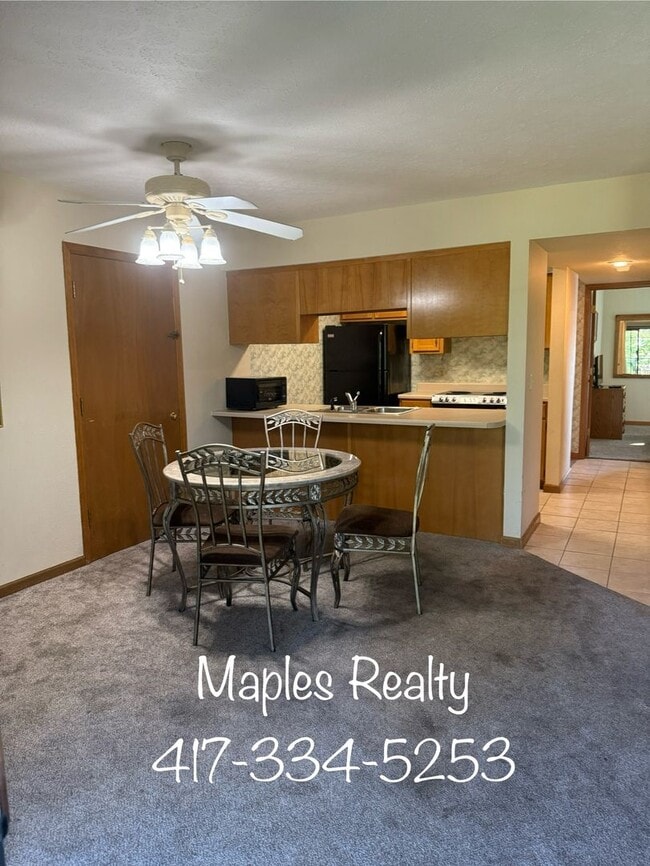 Building Photo - One bedroom FURNSIHED condo at Pointe Royale