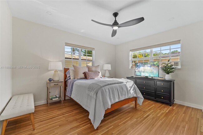 Building Photo - 6331 SW 18th St