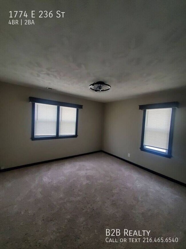 Building Photo - 1774 E 236th St