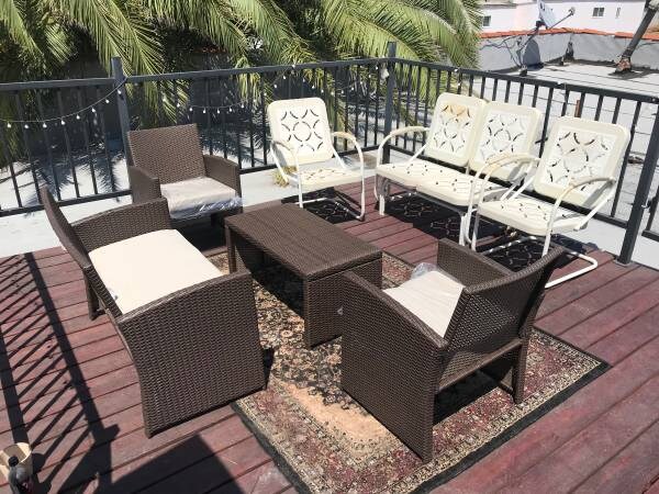 Building Photo - 2028 Beachwood Dr