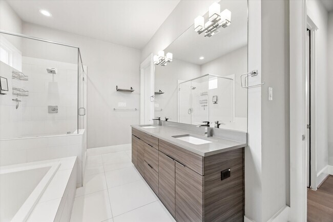 Building Photo - 1617 Wheeler Ave