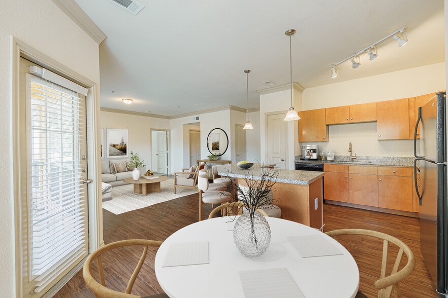 Building Photo - Ravello at Tuscan Lakes