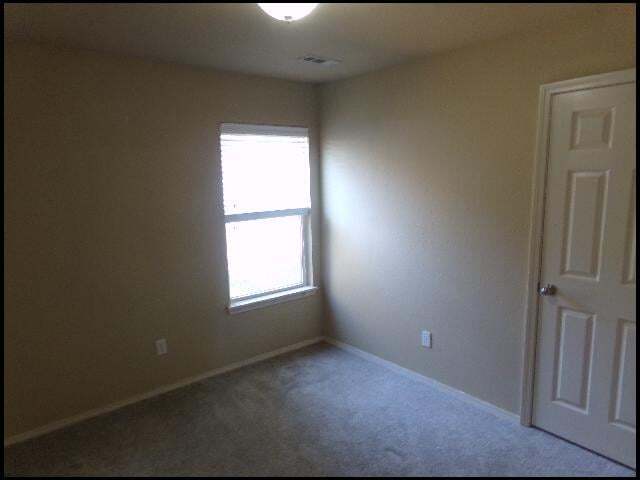 Building Photo - 316 Saunders Dr