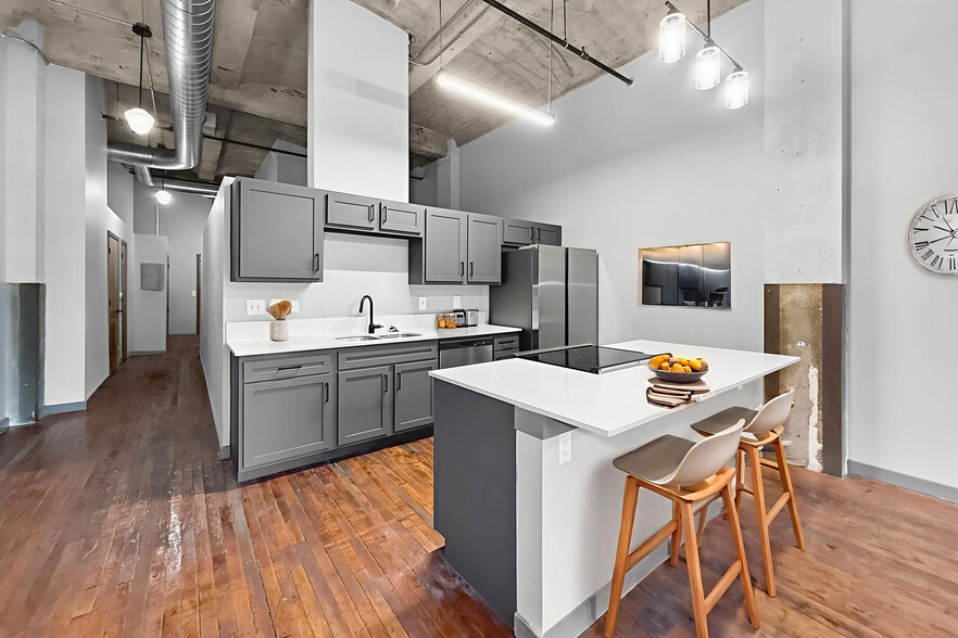 Building Photo - Artisan KC