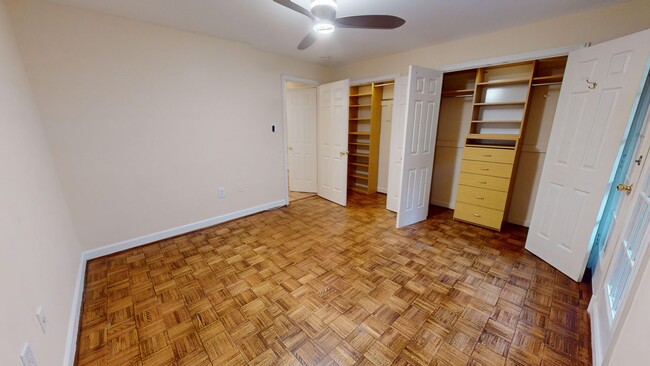 Building Photo - Delightful One Bedroom in the Palisades W/...